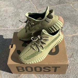 Yeezy Boost 350 v2 Sulfur ::::….